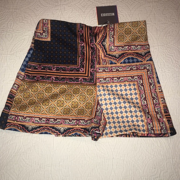 Skort - Picture 3 of 3